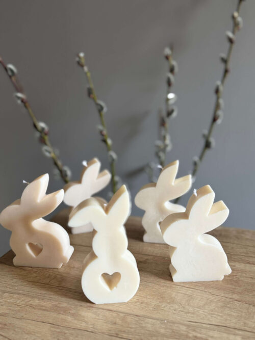 Świeca sojowa w kształcie zajączka wielkanocnego