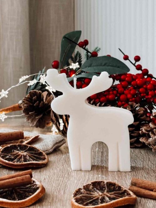 świąteczna świeca sojowa w kształcie renifera